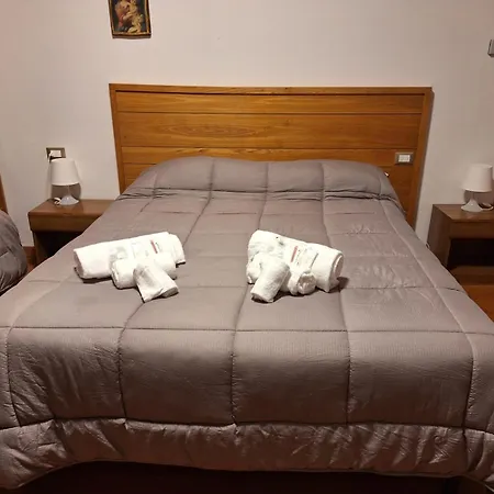 Hotel Quai 2*