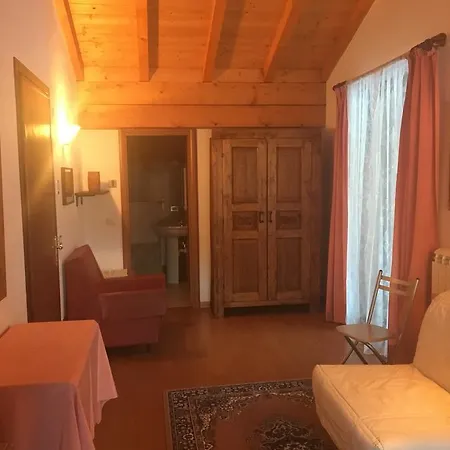 Hotel Quai 2*