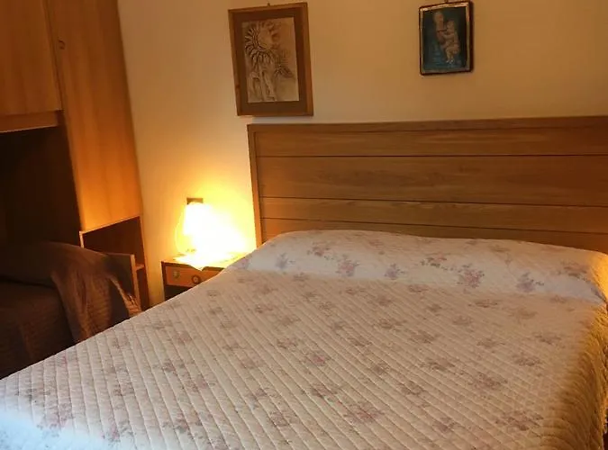 Hotel Quai 2*