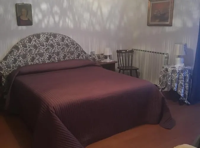 Hotel Quai 2*